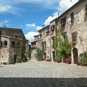 Castel Divino - Piazza Del Castello , Montemerano Italia